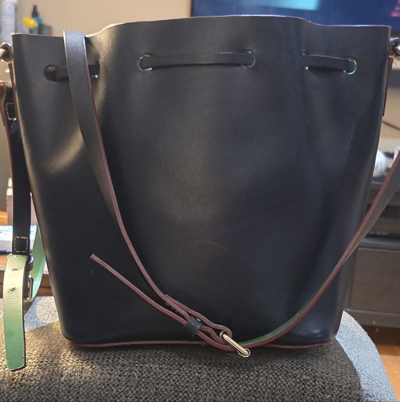 DOONEY & BOURKE LEATHER CROSSBODY & POUCH- Black & Greene - Picture 3 of 8
